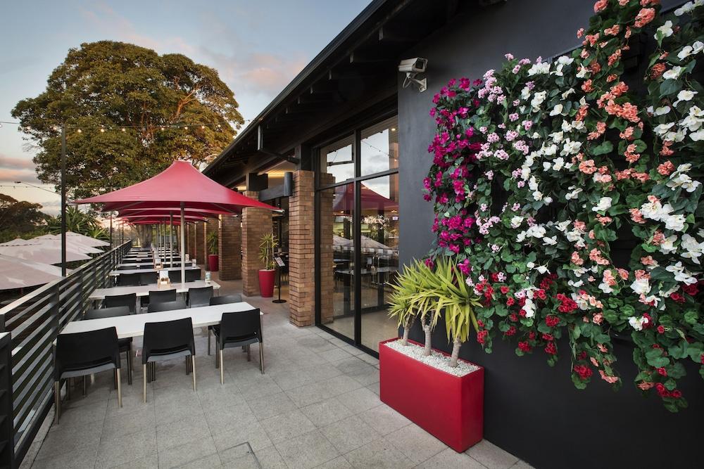 Nightcap At The Ranch Hotel Macquarie Park Εξωτερικό φωτογραφία